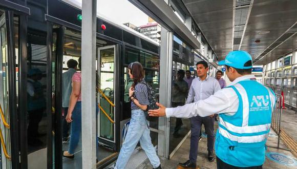 Conoce cuáles son las recomendaciones que brinda la ATU para que actúes de la mejor forma ante un evento sísmico en Lima, y cómo deben operar las unidades del Metropolitano, Línea 1 del Metro y corredores complementarios. (Foto: gob.pe)