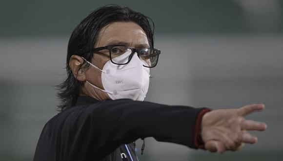 Ángel Comizzo cumple su tercera etapa al mando de Universitario. (Foto: AFP)