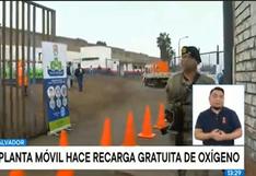 Planta de oxígeno móvil hace recarga gratuita de balones en Villa El Salvador