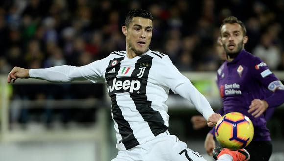 Juventus vs. Fiorentina: Cristiano Ronaldo casi marca golazo con este tremendo remate. (Foto: AFP)
