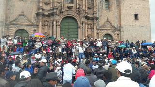 Maestros protestan en la Plaza Mayor de Cusco [FOTOS]