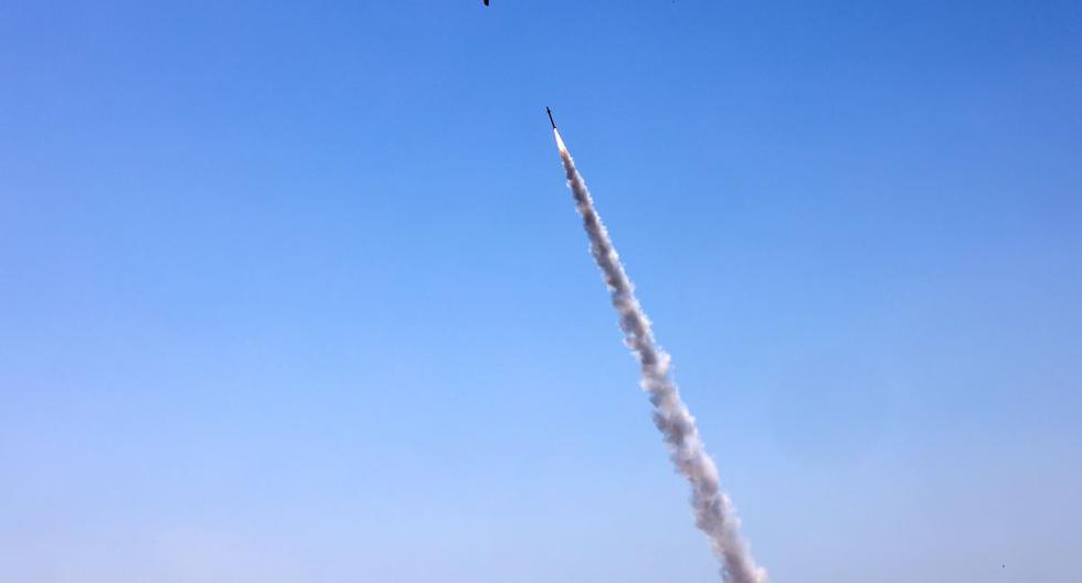 Israel confirms that at least 3 rockets have been launched from southern Lebanon towards its territory