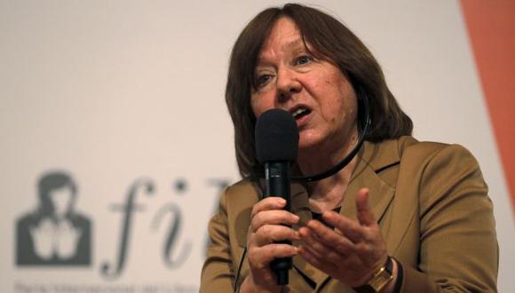 En un esfuerzo sin precedentes, la Feria del Libro de Bogot&aacute; trajo a Svetlana Alexievich. (Foto: Reuters)