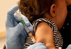 California: Gobernador firma ley que obliga vacunar a niños