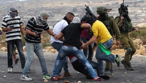 Palestinos graban en videos los abusos de soldados de Israel