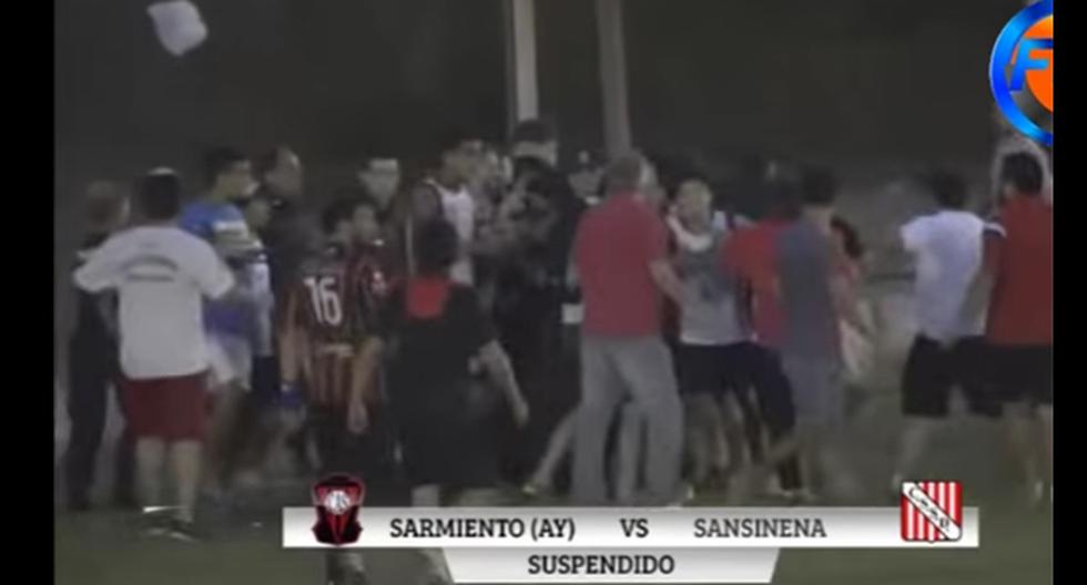 El Sarmiento Ayacucho vs Sansinena terminó con fuertes actos de violencia (Foto: captura)