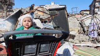 La indignación en Turquía por la respuesta del Gobierno al terremoto, que ya deja más de 11.000 muertos
