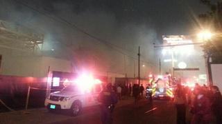 Incendio en Surquillo: ocho unidades de bomberos controlaron el siniestro
