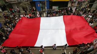 Gamarra: realizan banderazo en apoyo a la selección peruana