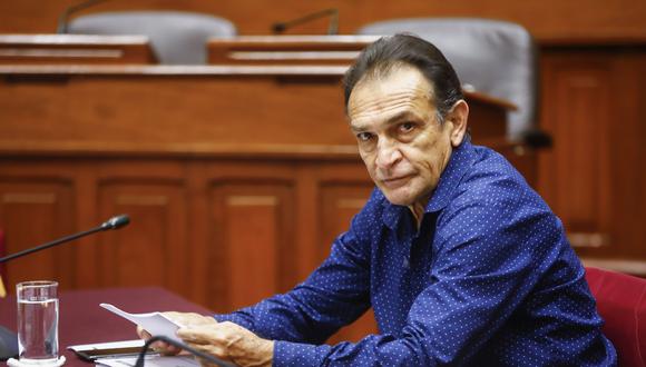 El excongresista Héctor Becerril tiene dos denuncias constitucionales en su contra pendientes. (Foto: Congreso)