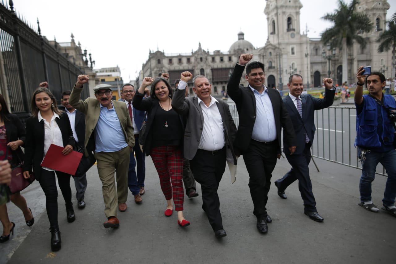 Postura. El FA tiene nueve miembros y participa activamente en las reuniones con el Ejecutivo. (Foto: GEC)