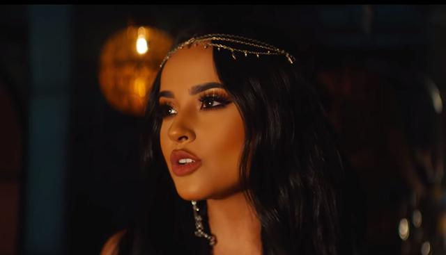 Becky G compartió el primer adelanto del videoclip de “Un mundo ideal” junto a Zayn Malik. (Foto: Captura de video)