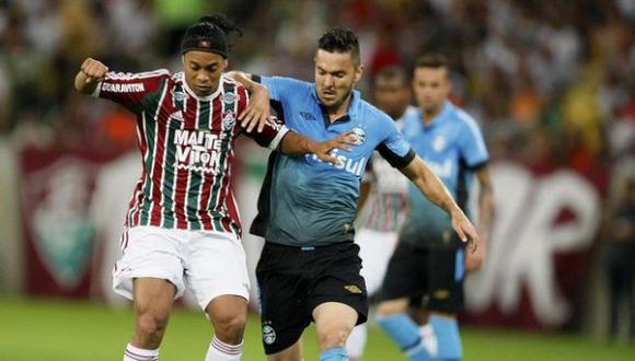 Ronaldinho debutó con Fluminense en la victoria sobre Gremio