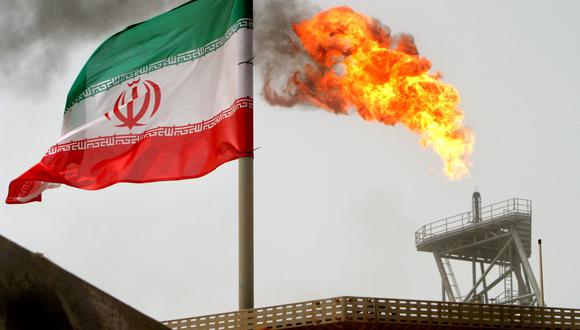 Según Estados Unidos altos funcionarios y entidades iraníes, rusos y sirios participaban en una red "compleja" que permitió a Teherán vender petróleo a Damasco. (Reuters)