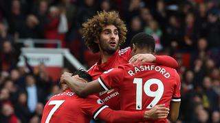 Manchester United ganó 2-1 al Arsenal con gol de último minuto de Fellaini