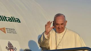 "Todos somos migrantes": La emotiva visita del Papa a Lesbos