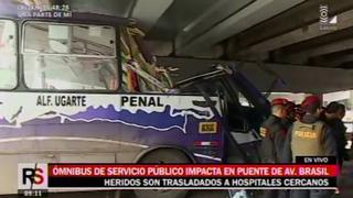 Magdalena: bus quedó atascado debajo de puente de Av. Brasil