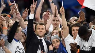 Emmanuel Macron, el “outsider” que revolucionó la política francesa y frenó a la ultraderecha dos veces