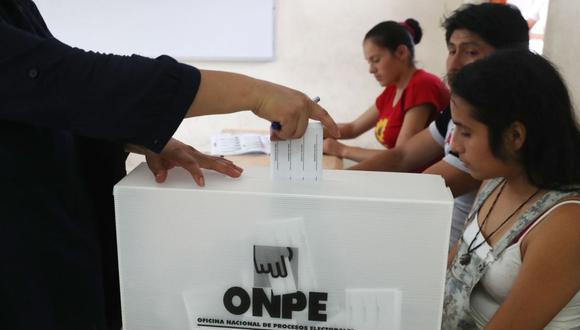 Los más de 500 mil miembros de mesa que fueron seleccionados para estas Elecciones 2021 serán capacitados por la ONPE. (Foto: Andina)