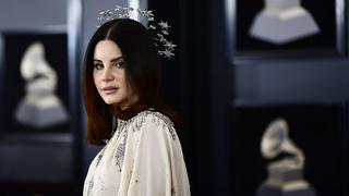 Lana del Rey cancela su gira en Europa al “perder completamente la voz”