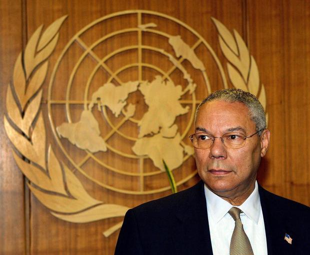 The Secretary of State of the United States, Colin Powell, waits for the Secretary General of the United Nations, Kofi Annan, at the headquarters of the United Nations, on August 21, 2003. (EFE / EPA / MATT CAMPBELL).