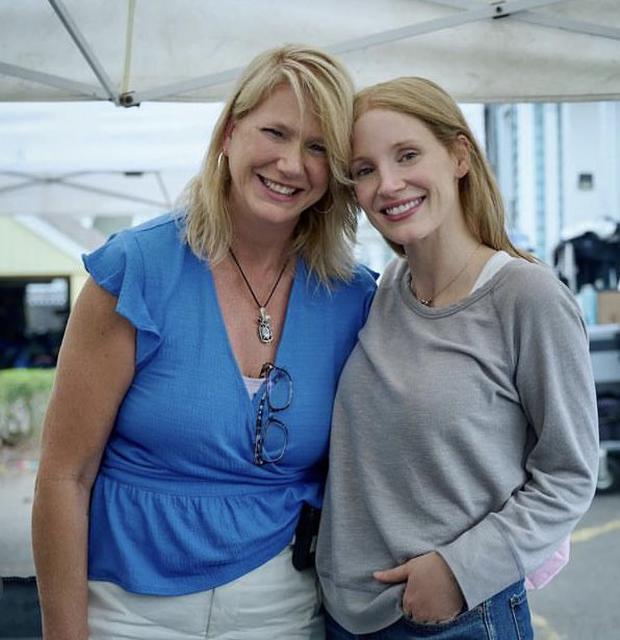 Amy Loughren with Jessica Chastain.