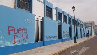 La Libertad: desconocidos realizan pintas en catedral, colegio y casona del centro histórico de Trujillo