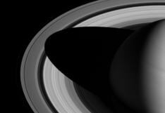 NASA muestra la sombra que avanza en los anillos de Saturno