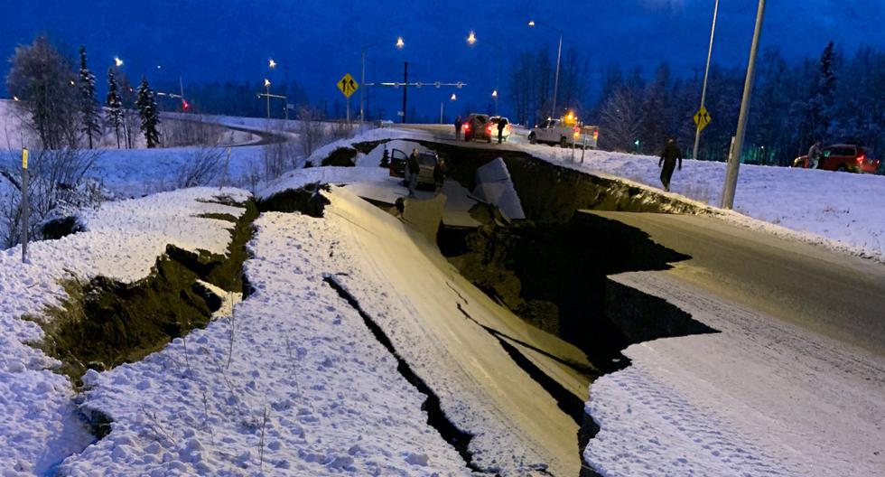 Terremoto de magnitud 7 en Alaska deja grandes daños en Anchorage