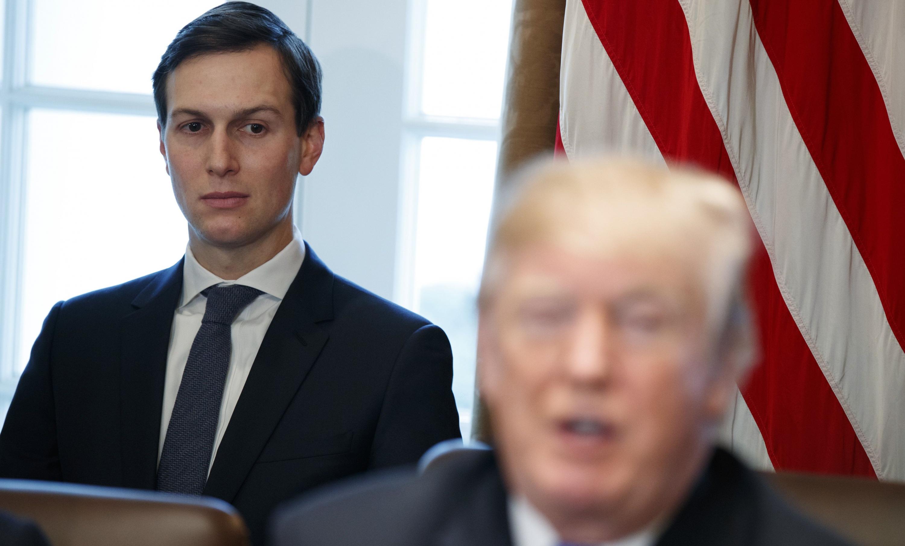 Jared Kushner obtuvo préstamos millonarios tras recibir a ejecutivos en la Casa Blanca. (AP).