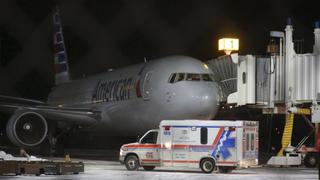 La turbulencia que provocó heridos y obligó a desviar un avión