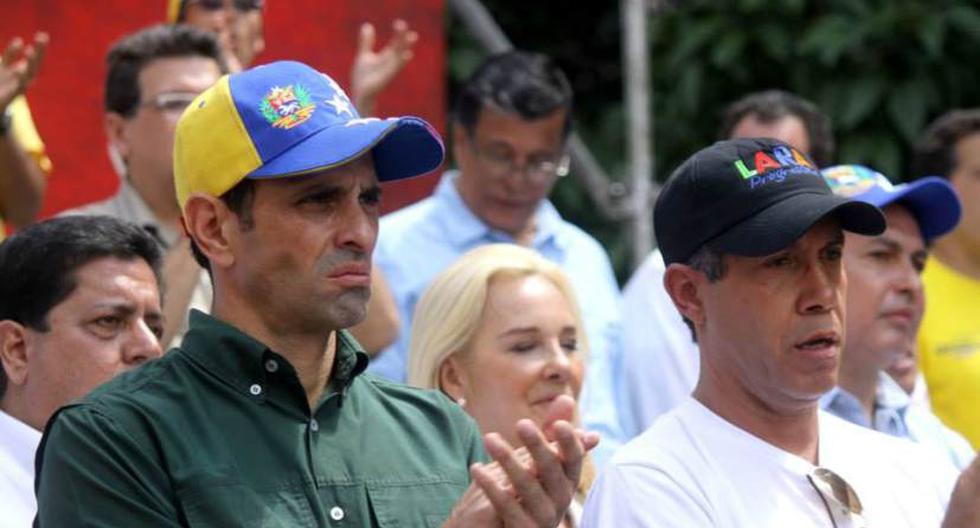 Capriles (izq.) dijo que la oposici&oacute;n tiene una postura clara respecto al di&aacute;logo. (Foto: Henrique Capriles/Facebook)
