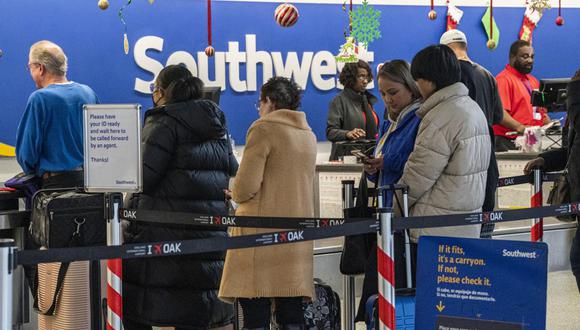 El 91% de los vuelos cancelados durante el miércoles, unos 2.507, pertenecen a la aerolínea Southwest.