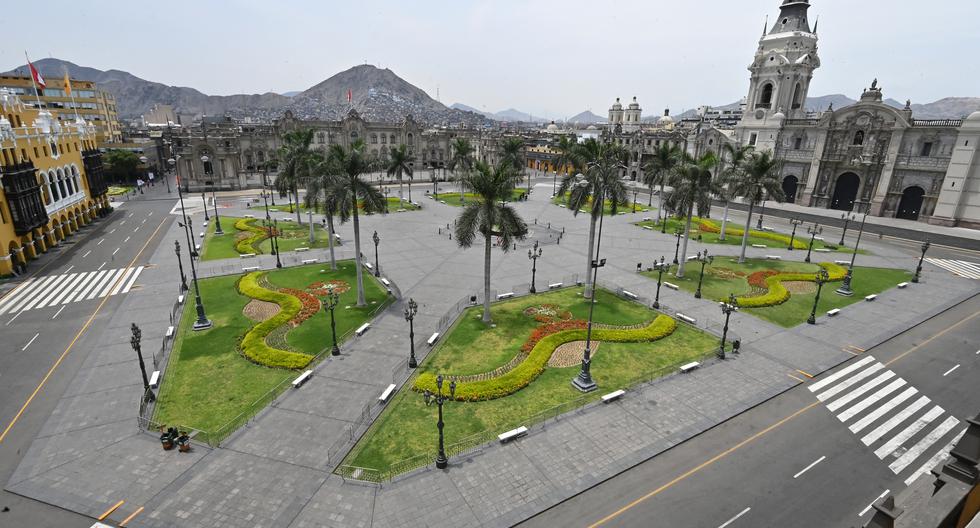 Para el 30 de junio del presente año, los habitantes en  los 43 distritos de Lima, alcanzarán los 10 millones 4 mil 141, que representan el 29.9% de la población proyectada del Perú (33 millones 396 mil 698 habitantes), señaló el Instituto Nacional de Estadística e Informática (INEI). (Foto: Cris Bourincle/ AFP)