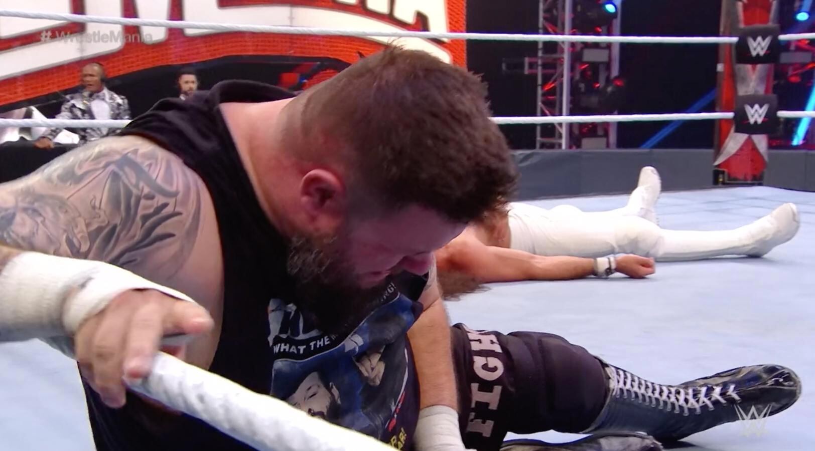 Kevin Owens venció a Seth Rollins | Foto: WWE