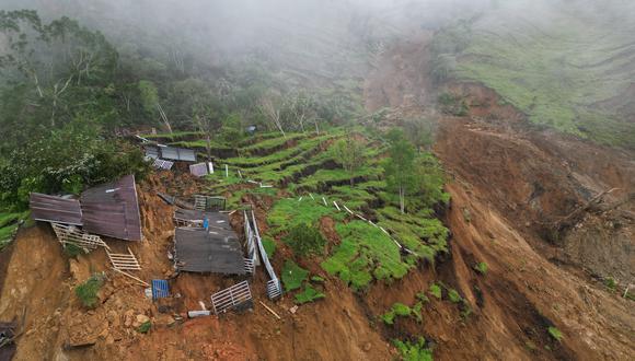 Vista general de la tierra que cubre una vasta zona tras el derrumbe del pasado lunes, en Rosas, departamento del Cauca (Colombia).