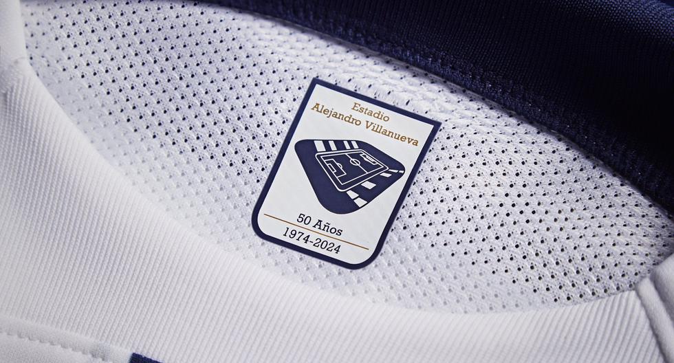 Precio nueva camiseta de Alianza Lima para la temporada 2024: aquí los detalles | En la siguiente nota te contaremos sobre cuál es el precio de este nuevo uniforme blanquiazul y cómo poder adquirirlo; entre otros datos relacionados. (Foto: Alianza Lima)