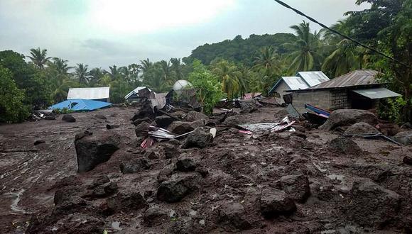 Una vista general de las secuelas de una inundación repentina en la isla de Flores, Indonesia, el 4 de abril de 2021. (Foto: EFE).