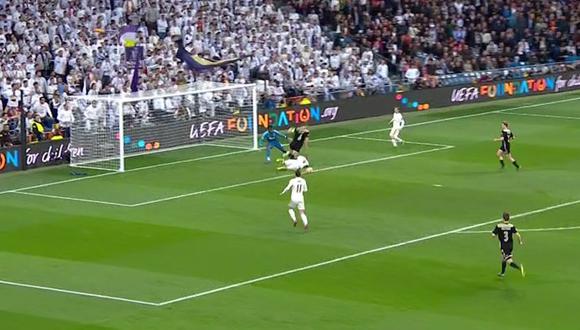 El momento cómico, dentro de tanta tragedia, se dio en una acción protagonizada por Karim Benzema. El '9' del Real Madrid desperdició el gol más sencillo contra el Ajax. (Foto: captura de video)