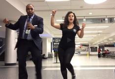 El baile de una mujer 'atrapada' en aeropuerto es el viral de la semana