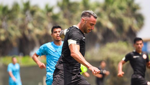 Emanuel Herrera jugó en el amistoso de Universitario vs. ADT de Tarma.