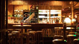 Tribunal de Berlín anula orden que obliga a cerrar bares y restaurantes a las 11 de la noche