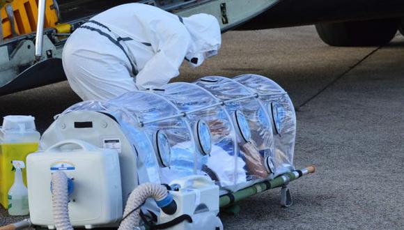 Sacerdote español con ébola llegó a Madrid en estado grave