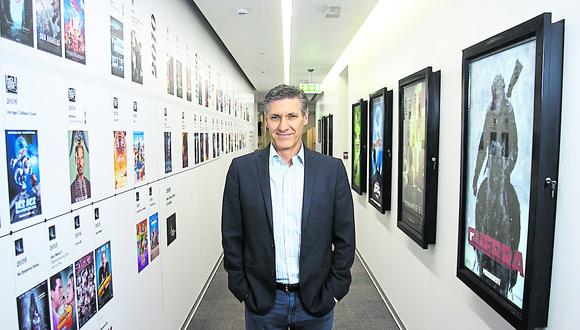 Jorge Licetti, con 18 años de experiencia en la industria, proyecta que se alcanzarán las 1.000 pantallas en un par de años, por la fuerte expansión de las cadenas de cines. (Foto: Eduardo Cavero)