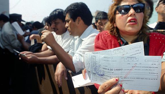 Miles de personas fueron estafada por CLAE en la década de los años 90. (Foto: El Comercio)