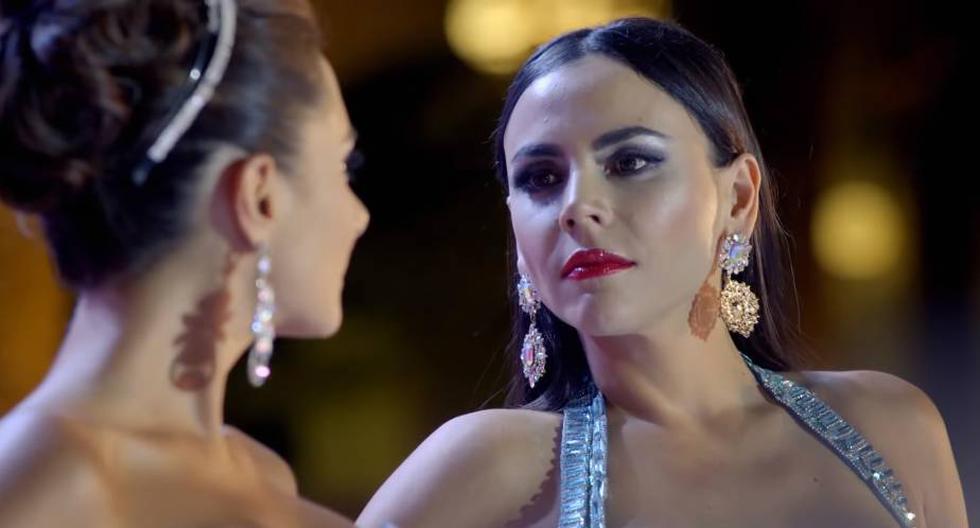 Daniela vs Catalina al comenzar la tercera temporada de 'Sin senos sí hay paraíso' (Foto: Telemundo)