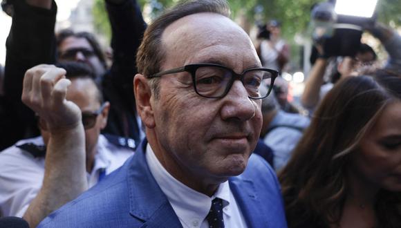 Kevin Spacey logra desestimación de un cargo y declara en defensa propia.  (Foto: AFP).