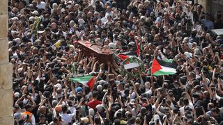 Así fue el multitudinario funeral en Jerusalén de la periodista palestina Shireen Abu Akleh