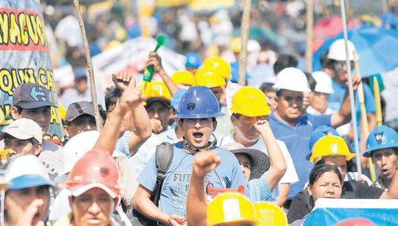 Marcha de mineros ilegales: miles seguirán hoy con protestas