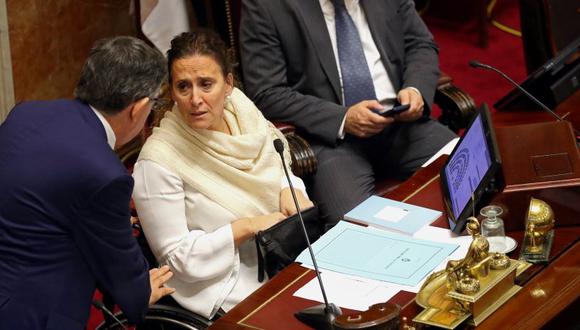 La&nbsp; presidenta del Senado de Argentina no se dio cuenta que su micrófono estaba abierto y tuvo duros calificativos para senador radical. | Foto. Reuters